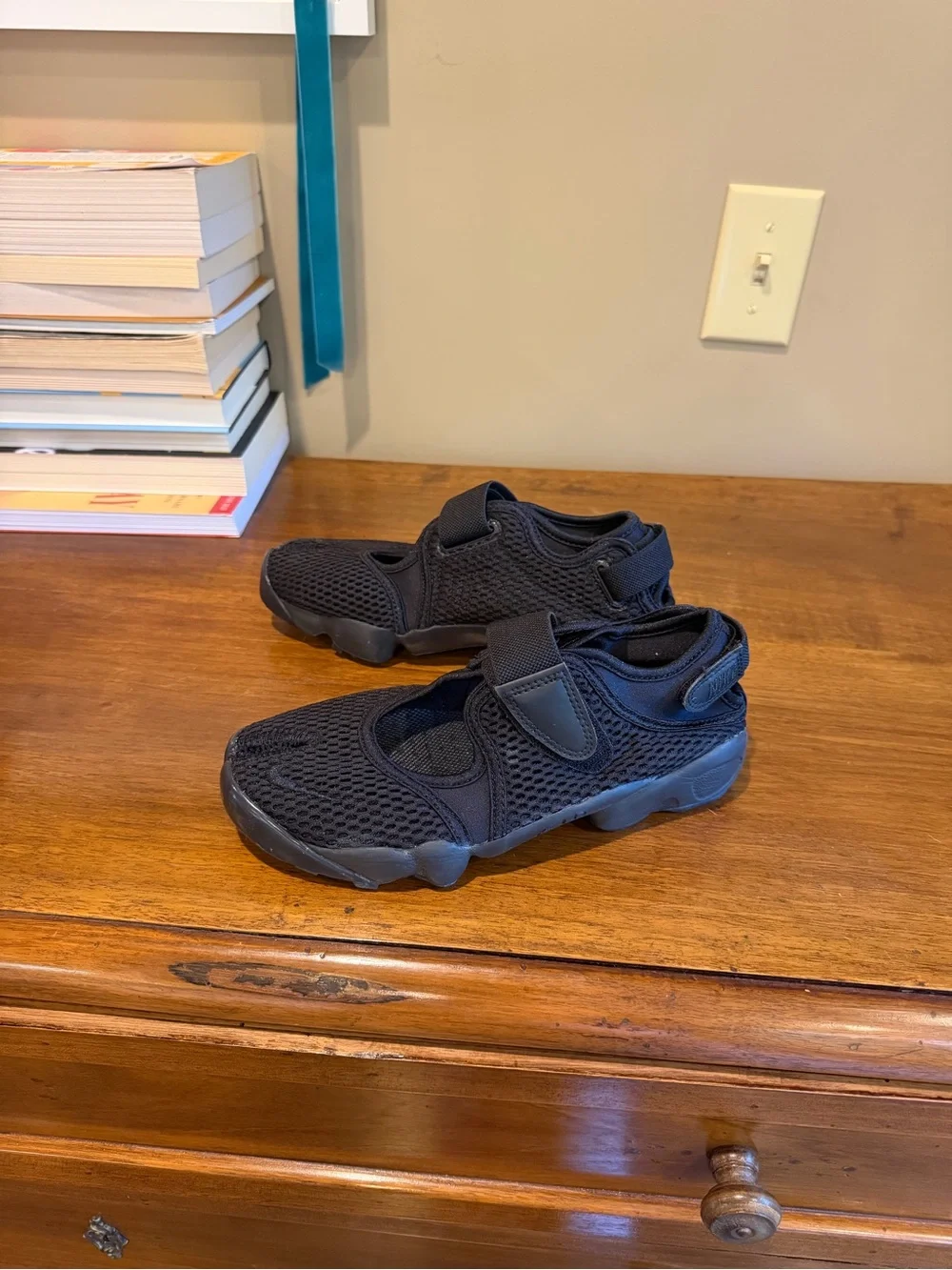 Nike Mesh Air Rifts (Size 7) - Picture 3 of 6